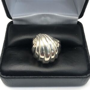 925 Sterling Silver Ribbed Sculpted Dome Unisex Ring Size 9